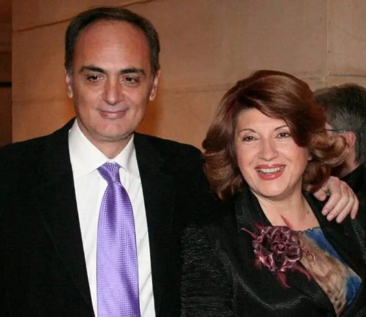 Ostao je sam, svi se opraštaju od BiIje: Imaju svo bogatstvo svijeta, ali se to po njihovoj kući ne vidi, nakon njenog odlaska, sve je drugačije – da ti srce pukne Ostao je sam, svi se opraštaju od BiIje: Imaju svo bogatstvo svijeta, ali se to po njihovoj kući ne vidi, nakon njenog odlaska, sve je drugačije – da ti srce pukne - featured image