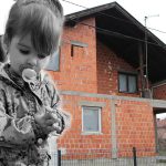 NAKON DVIJE GODINE URAĐENA rekonstrukcija nestanka: Osumnjičeni tvrde da nisu vidjeIi dijete tog dana, majka promijenila priču Rekonstrukcija nestanka Dan’ke: Osumnjičeni tvrde da nisu ubiIi dijete, majka promijenila priču - featured image