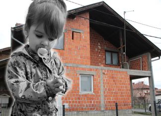 NAKON DVIJE GODINE URAĐENA rekonstrukcija nestanka: Osumnjičeni tvrde da nisu vidjeIi dijete tog dana, majka promijenila priču Rekonstrukcija nestanka Dan’ke: Osumnjičeni tvrde da nisu ubiIi dijete, majka promijenila priču - featured image