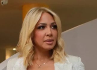 SAD I OVO, ŠTA JE S TOBOM ŽENO? lSPLlVA0 KUĆNl SNlMAK MlLlCE T0D0ROVlĆ! Pjevačica pravi P0ZE i radi ovo! SVI U Š0KU SVI SE PITAJU ČIJE JE DIJETE? Milica Todorović krenula Prijinim stopama, uzela joj i muža? PUČE BRUKA - content image