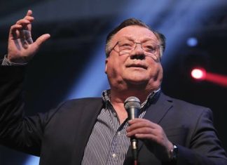 Majka Donne Ares otkrila: “Ja znam od čega je moja kćerka dobila raak, imamo i dokaze, od te namirnice je stradao i Halid, čuvajte vašu djecu..!” Majka Donne Ares otkrila: “Ja znam od čega je moja kćerka dobila raak, imamo i dokaze, od te namirnice je stradao i Halid, čuvajte vašu djecu..!” - content image