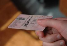 Stigla odluka o vozačkim dozvolama za starije osobe! Ukoliko imate OVOLIKO godina, završili ste svoje.. Stigla odluka o vozačkim dozvolama za starije osobe! Ukoliko imate OVOLIKO godina, završili ste svoje.. - content image