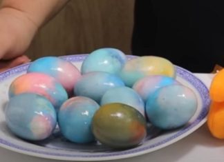 Farbanje jaja SODOM BIKARBONOM je hit na mrežama: MAGIČNE ŠARE dobijaju se na potpuno prirodan način