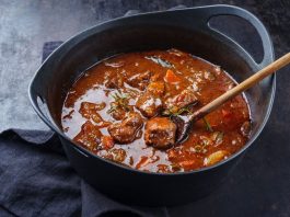 Greške koje uništavaju gulaš: Saznajte tajne savršenog domaćeg jela!