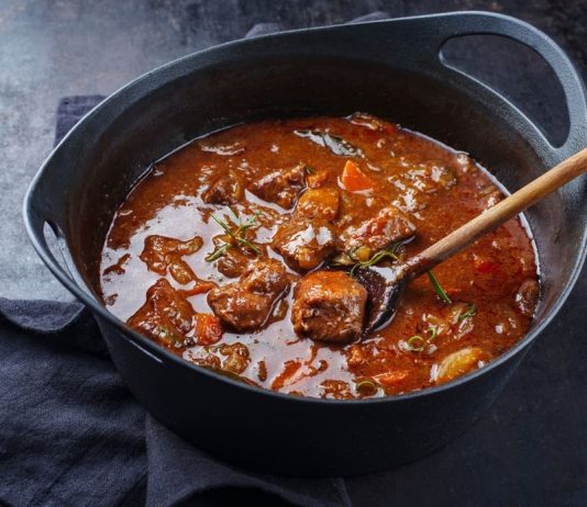 Greške koje uništavaju gulaš: Saznajte tajne savršenog domaćeg jela!