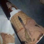 Moja ćerka je otvorila sladoled i unutra je našla nešto čudno — nismo odmah shvatili šta je to bilo.