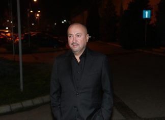 HITNO OPERISAN ĐANI Ugradili mu pet stentova, priključen na aparate! HITNO OPERISAN ĐANI Ugradili mu pet stentova, priključen na aparate! - featured image