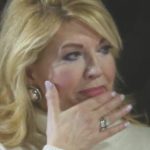 Ovo je tragičan gubitan, svi u suzama, više nikad s nama Suzana Mančić o trag1čnom gubitku trojice sinova, godinama sam šutila: “Najstrašnije je bilo kad sam potpisala osmr.tnicu” - featured image