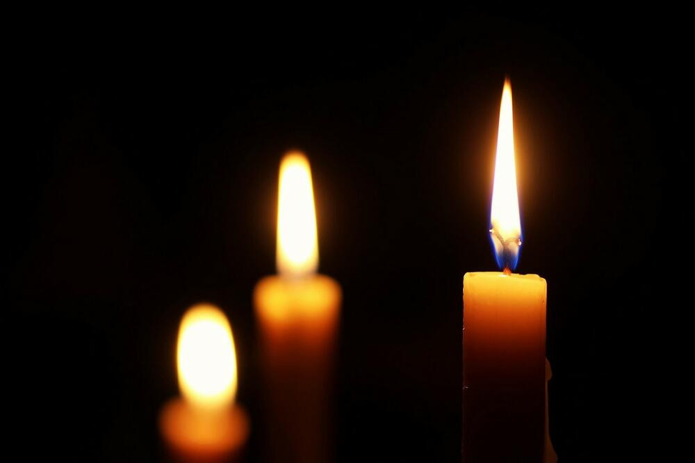 Velika tuga!!!!Preminuo POPULARNI GLUMAC iz najgledanije serije na BAKANU “Selo gori, a baba se češlja” - featured image Velika tuga!!!!Preminuo POPULARNI GLUMAC iz najgledanije serije na BAKANU “Selo gori, a baba se češlja” - featured image