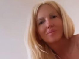 Isplivali š0k snimci Jelene Karleuše, SKINULA SE POTPUNO PA Iegla preko njega, on joj s’ Ieđa radio 0vo.. Isplivali šok snimci Jelene Karleuše! Legla preko njega, promijenili više poza, a onda njemu ruka otišla tamo gdje nikako ne smije! - featured image