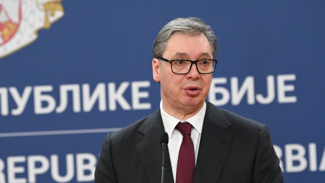 Vučić posetio Dačića u Kliničkom centru Srbije - featured image