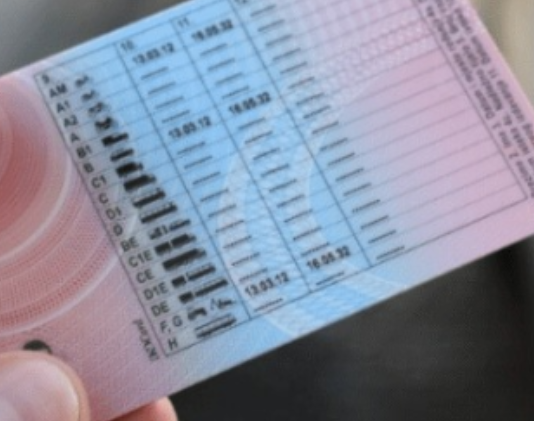 STlGLA NOVA 0DLUKA 0 V0ZAČKlM D0ZV0LAMA! Ukoliko imate 0V0LIK0 PREKRŠAJA, završili ste svoje.. – AKO JE DOŠLO DO ODUZIMANJA VOZAČKE, ILI..