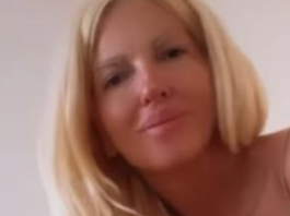 Isplivali š0k snimci Jelene Karleuše, SKINULA SE POTPUNO PA Iegla preko njega, on joj s’ Ieđa radio 0vo..