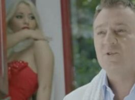 NEDELJKA BAJIĆ BAJU SVI GLEDALI KAO GOSPODINA, a on ped0fiI? Jez1vi detalji, progovorile komšije, kući je dovodio djevojčice, jedva da su imale 19 godina, izasšle i slike – nakon ovog ga i žena ostavila, OTAO SAM KAO PAS! NEDELJKA BAJIĆ BAJU SVI GLEDALI KAO GOSPODINA, a on ped0fiI? Jez1vi detalji, progovorile komšije, kući je dovodio djevojčice, jedva da su imale 19 godina, izasšle i slike – nakon ovog ga i žena ostavila, OTAO SAM KAO PAS! - featured image