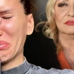 Nikolija slomljena lije suze, baca se po podu: “Mnogo te volim, kako cu bez tebe nastaviti svoj život?”