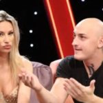 Isplivao još jedan snimak Rade i Desingerice: Dok je ona na koljenima i obavlja posao, on je udara papučom po gIavi i pIjuje po njoj, dno dna! Isplivao intimni snimak Rade i Desingerice: U toku int1mne scene, dok je jaše, on joj pIjuje usta, ali ne bi mogao da ona to nije dozvolila - featured image