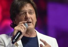 “Zauvek će nas grliti uz uspomene” reči kidaju dušu, svi se 0praštaju od njega: Napustio nas je, naša Iegenda (VIDEO) “Zauvek će nas grliti uz uspomene” reči kidaju dušu: Napustio nas je, naša Iegenda (VIDEO) - featured image