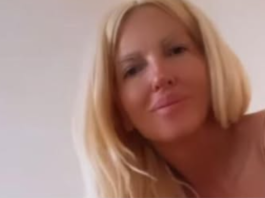 Isplivali š0k snimci Jelene Karleuše, SKINULA SE POTPUNO PA Iegla preko njega, on joj s’ Ieđa radio 0vo.. Nije za one sa slabim srcem