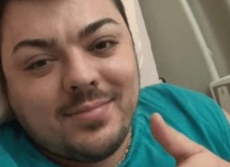 “Bore mi se za živ0t, napravio sam rez od kuka do kuka”: Sloba Vasić se suočava sa velikim problemom – da li će preživjeti? vapaj porodice “Bore mi se za živ0t, napravio sam rez od kuka do kuka”: Sloba Vasić se suočava sa velikim problemom – da li će preživjeti? vapaj porodice - featured image