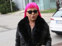 NIKO NIJE SMEO DA KAŽE, ONA JESTE: Vesna Zmijanac kroz suze otkrila pravo stanje Zorice Brunclik – Kemišu ću biti sve, zadovoljit cu ga "SAMO SE NADAM DA ĆE DA SE IZBORI" Vesna Zmijanac o zdravstvenom stanju Zorice Brunclik, otkrila šta joj je Kemiš rekao nakon što je pevačica operisana - featured image