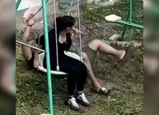 KAĆA LAZIĆ OBJAVILA SNIMAK SA SIGURNOSNIH KAMERA KUĆE Zabelježena hit scena u Brestaču: Svi plaču od smijeha zbog Darka (Video) KAĆA LAZIĆ OBJAVILA SNIMAK SA SIGURNOSNIH KAMERA KUĆE Zabelježena hit scena u Brestaču: Svi plaču od smijeha zbog Darka (Video) - featured image