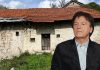 Ovo je zaboravljena kuća Zdravko Čolić: Urušen krov i korov svuda oko nje, rođak izneo istinu o poreklu porodice Ovo je zaboravljena kuća Zdravko Čolić: Urušen krov i korov svuda oko nje, rođak izneo istinu o poreklu porodice - featured image