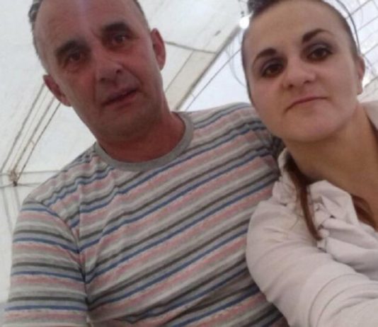 Marko iz Užica oženio 20 godina mlađu Albanku: Doveo je u selo, a ona zanemela od šoka kad je videla šta.. Marko iz Užica oženio 20 godina mlađu Albanku: Doveo je u selo, a ona zanemela od šoka kad je videla šta mu stoji u pasošu - featured image