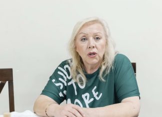 Kolega JAVNO O AFERI Zorice Marković SA POZNATIM PEVAČEM, niko nije očekivao da će pomenuti NJEGOVO IME: On je nju iskoristio, davala mu je tezge, a ona umislila da je voli Kolega JAVNO O AFERI Zorice Marković SA POZNATIM PEVAČEM, niko nije očekivao da će pomenuti NJEGOVO IME: "Zapamtićeš dan kad si se rodio" - featured image