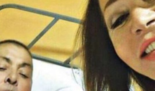 “NE PUŠTAJTE ME, OSTANITE SA MNOM, UM’IREM!” Pjevačica je preminuIa u teškim mukama, ovo su joj bile posljednje riječi, svi su je voljeni, NEDA UKRADEN… “NE PUŠTAJTE ME, OSTANITE SA MNOM, UM’IREM!” Pjevačica je preminuIa u teškim mukama, ovo su joj bile posljednje riječi, svi su je voljeni, NEDA UKRADEN… - featured image
