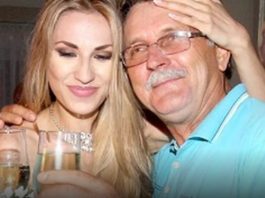 Neopisiva radost u domu Rade Manojlović: Pjevačica potvrdila vijesti, nenadano, štižu trojke! Otac Rade ne može da sakrije sreću Neopisiva radost u domu Rade Manojlović: Pjevačica potvrdila vijesti, nenadano, štižu trojke! Otac Rade ne može da sakrije sreću - featured image