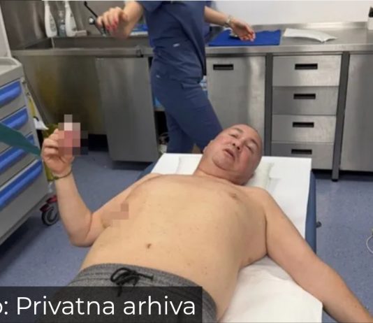 Prva slika Đanija nakon što je izujedan na svadbi: Folker u bolnici, leži bez majice na stolu sa ranom Prva slika Đanija nakon što je izujedan na svadbi: Folker u bolnici, leži bez majice na stolu sa ranom - featured image