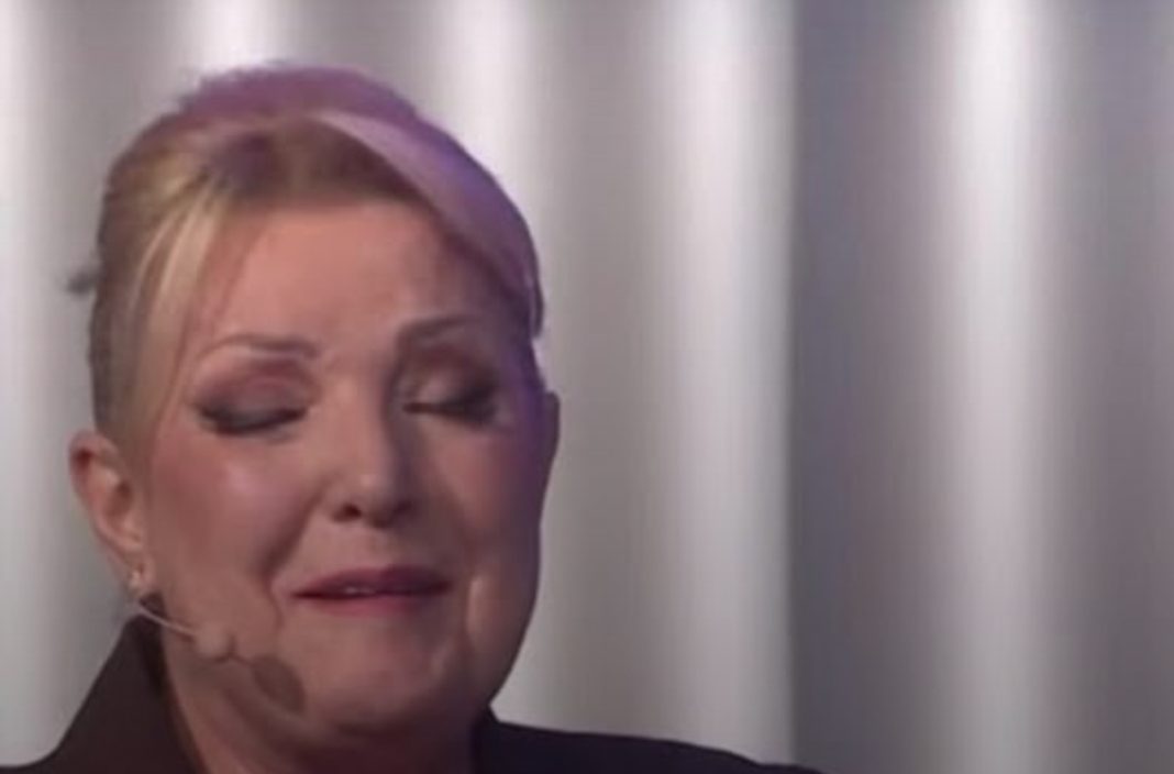 ZABRINJAVAJUĆE VIJESTI O SNEŽANI ĐURIŠIĆ! Svi strahuju za njeno zdravlje - featured image ZABRINJAVAJUĆE VIJESTI O SNEŽANI ĐURIŠIĆ! Svi strahuju za njeno zdravlje - featured image