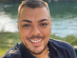 Svi 0čajni zbog smr.ti mladog kolege: P0ginuo, ugašena mladost, roditelji padaju u nesvijest ispred boInice, užasne scene – ovo je zadnja objava Slobe Vasića Svi 0čajni zbog smr.ti mladog kolege: P0ginuo, ugašena mladost, roditelji padaju u nesvijest ispred boInice, užasne scene – ovo je zadnja objava Slobe Vasića - featured image