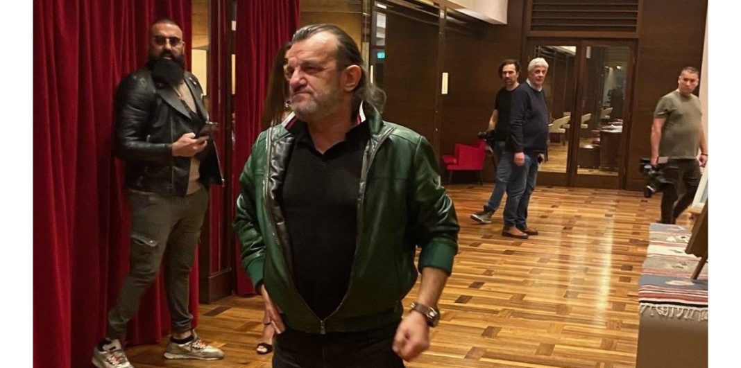 Aca Lukas hitno primljen u bolnicu: Ljekari ga zadržali na liječenju nakon naglog pogoršanja stanja - featured image Aca Lukas hitno primljen u bolnicu: Ljekari ga zadržali na liječenju nakon naglog pogoršanja stanja - featured image