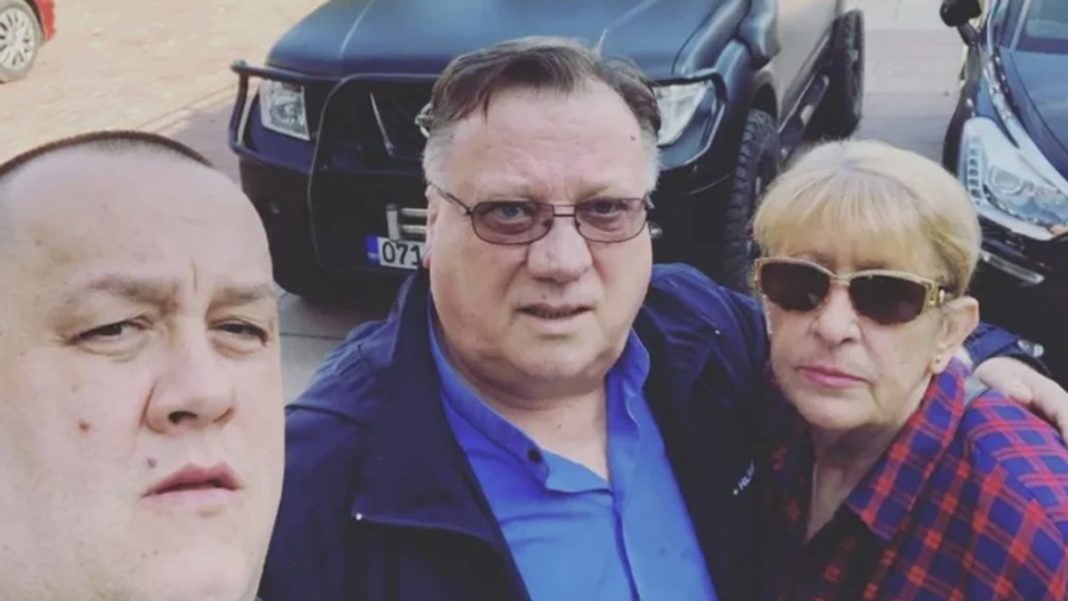 OGLASIO SE SIN HALIDA BEŠLIĆA Dino slomljen nakon smrti majke, obratio se prijateljima: 