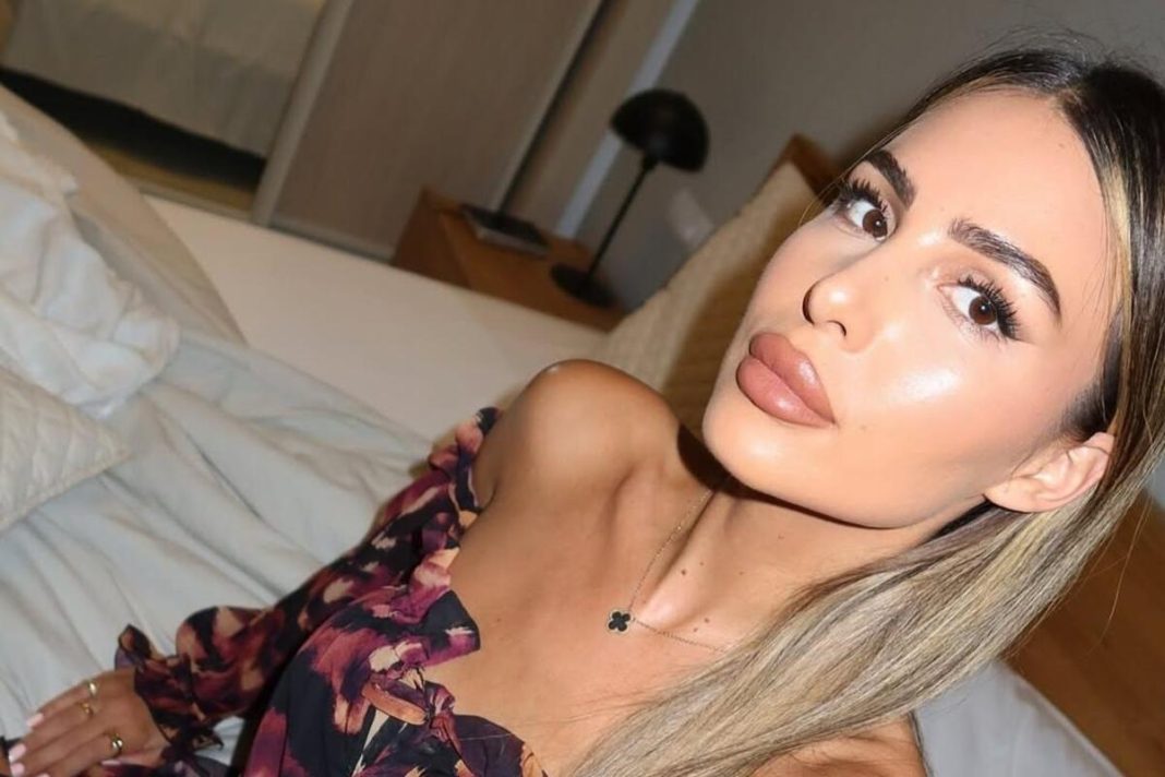 Anastasija podelila prvu sliku svog sina: U opisu najsnažniji simbol! (VIDEO) - featured image Anastasija podelila prvu sliku svog sina: U opisu najsnažniji simbol! (VIDEO) - featured image