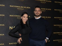DARKO LAZIĆ SE RAZVODI? Katarina jednom rečenicom napravila haos: Sve mogu ali NASILJE neću da trpim!!! DARKO LAZIĆ SE RAZVODI? Katarina jednom rečenicom napravila haos: Sve mogu ali NASILJE neću da trpim!!! - content image