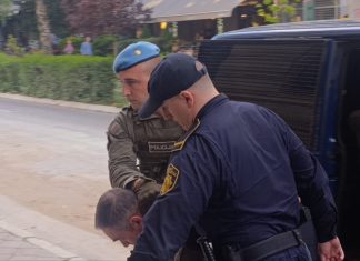 Novi detalji: Monstrum Tarik Prusac počinio samoubistvo vješanjem, zavezao duksericu za krevet Novi detalji: Monstrum Tarik Prusac počinio samoubistvo vješanjem, zavezao duksericu za krevet - featured image