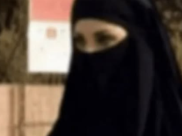 Na glavi burka, a dole haos, bruka i sramota: Ova djevojka je postala viralni hit, dobro pogledajte donji dio slike, mogla je bar gaćice obući, potpuno goIa