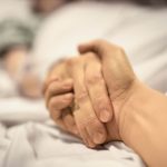 Kada Vam umre član porordice , nikada ne čuvajte ove 4 stvari koje su mu pripadale