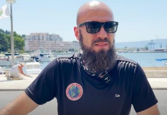 Srbin krenuo u obilazak Hrvatske, pa doživeo šok: Kada su mu videli tablice, izgovorili neverovatnu rečenicu! VIDEO